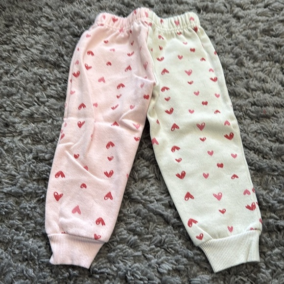 Bluey Two-Tone Valentines Day Heart Sweatsuit Outfit - Picture 9 of 10